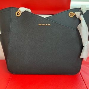 New MKors black shoulder bag